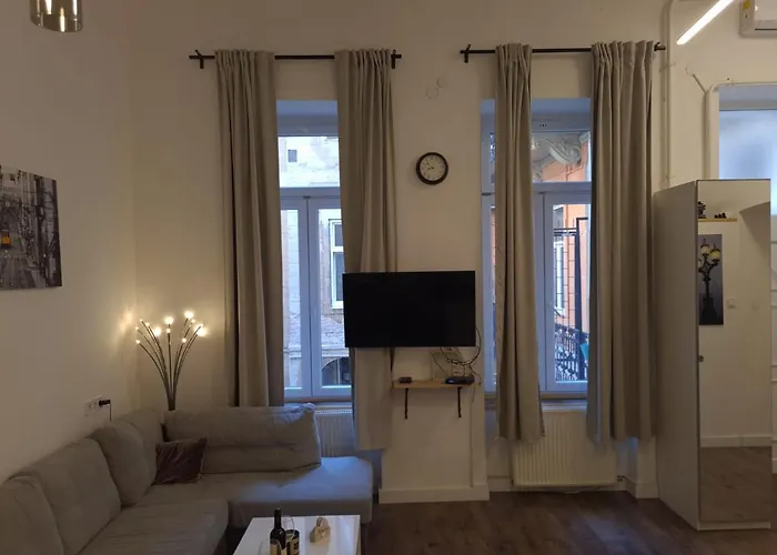 Akacfa Boutique بودابست