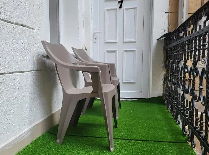 Akacfa Boutique بودابست